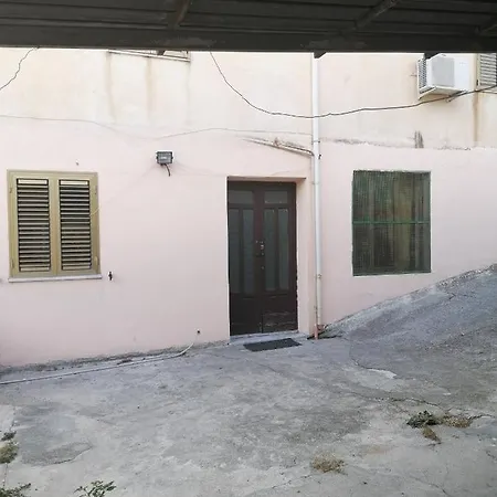 San Carlo, Condofuri דירה